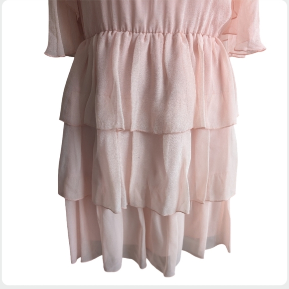 Alice + Olivia Nichola Cold Shoulder Ruffle Tiered Party Dress Blush Pink Size 8 - Picture 8 of 16